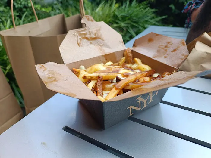 New York Fries Roosevelt Field Picture 6