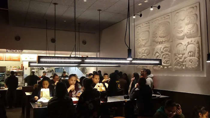 Chipotle Mexican Grill Picture 4