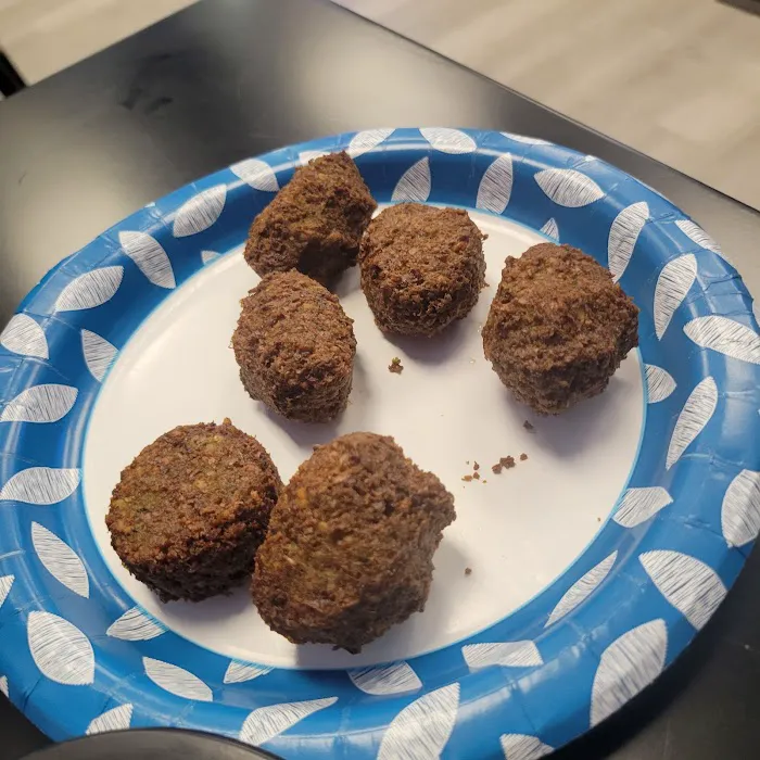 Hamza & Madina Halal Food Bellmore Picture 3