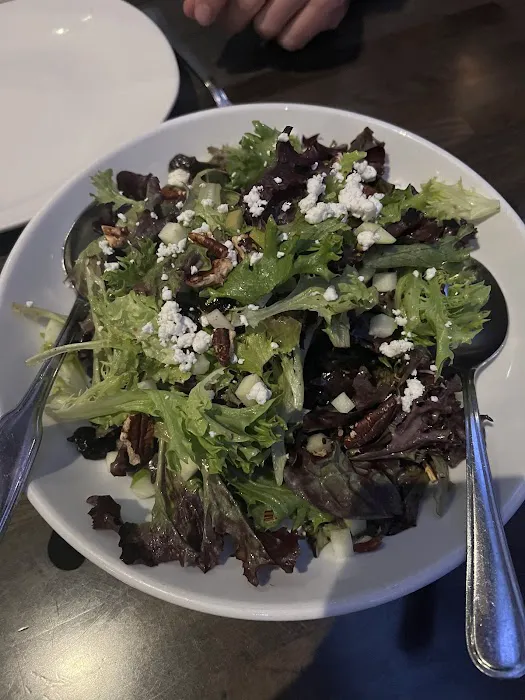 Avenue Social Kitchen & Cocktails Picture 4