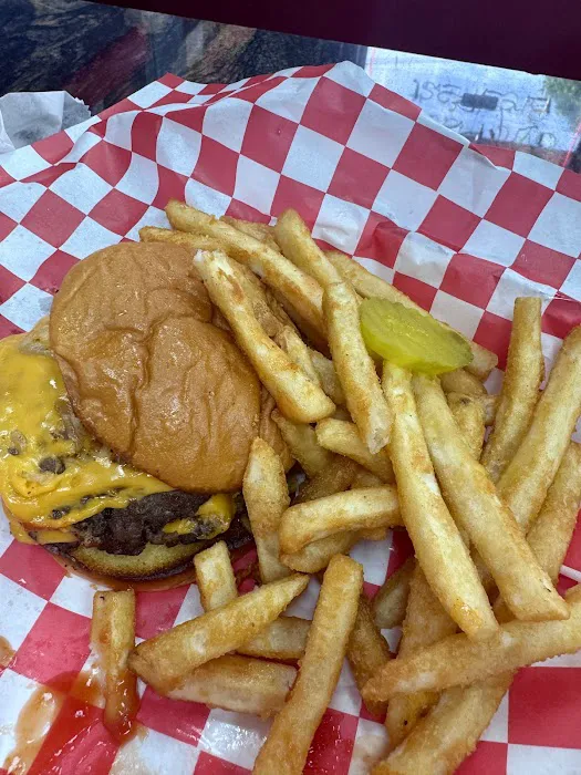 Baba’s Halal Hot Chicken & Smash Burgers Picture 5