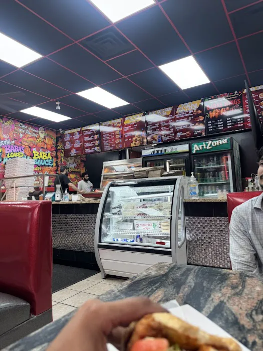 Baba’s Halal Hot Chicken & Smash Burgers Picture 3