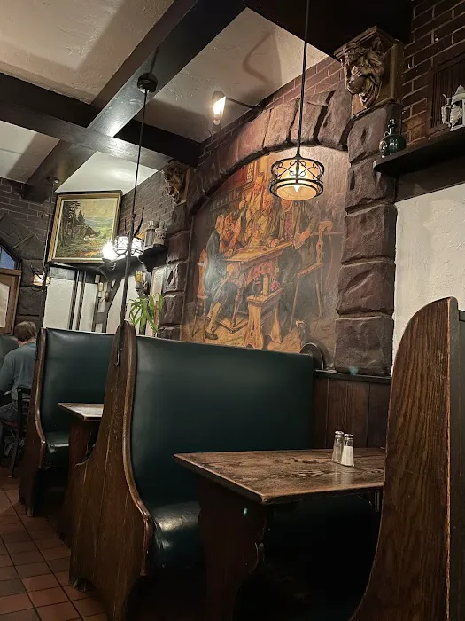 Hendrickson's Corner Picture 9