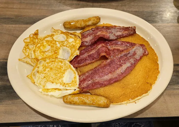 Lighthouse Family Restaurant and Diner Picture 3