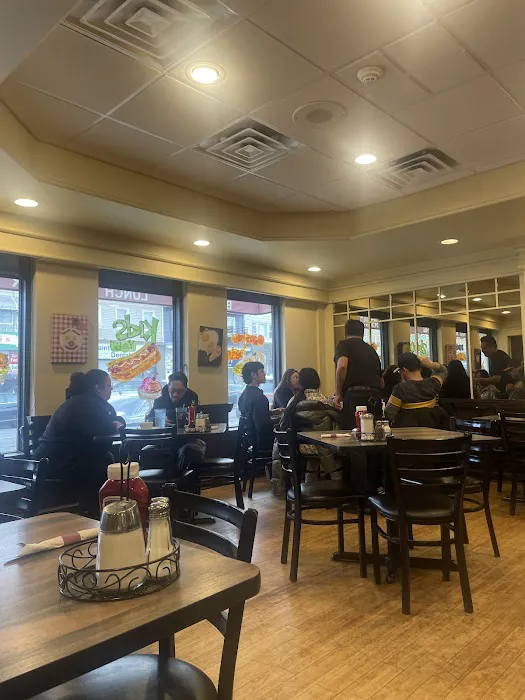 Lighthouse Family Restaurant and Diner Picture 2