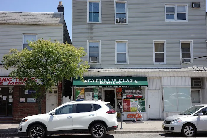 Acapulco Plaza Grocery & Deli Picture 9