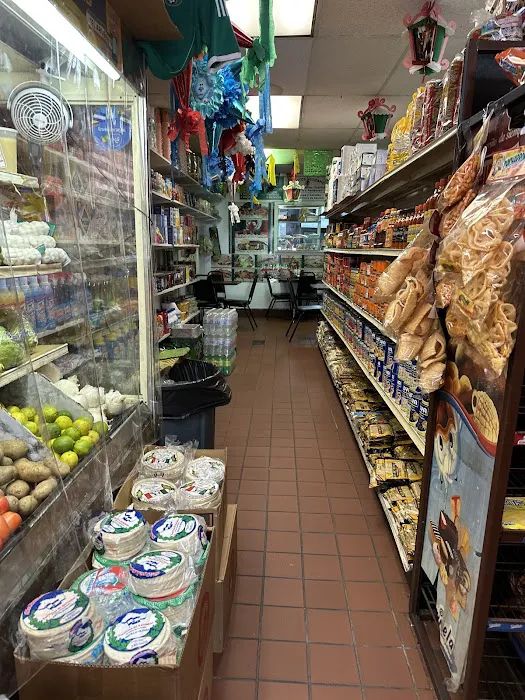 Acapulco Plaza Grocery & Deli Picture 6