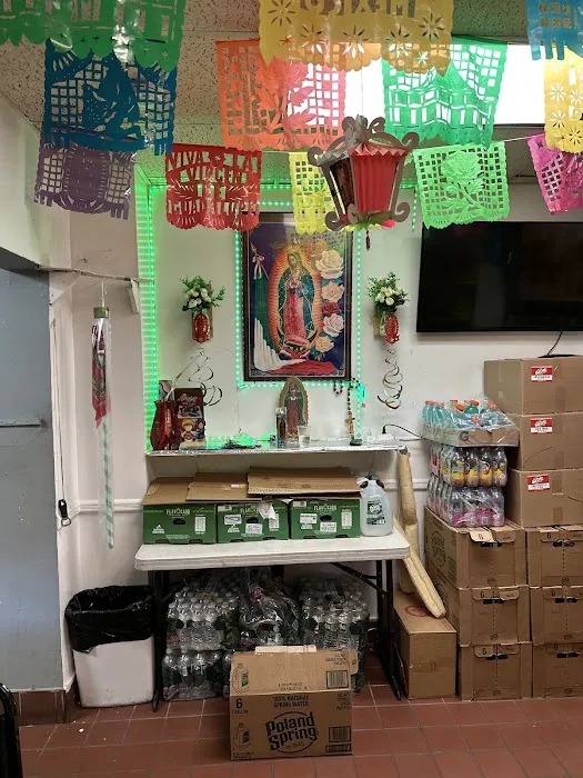 Acapulco Plaza Grocery & Deli Picture 4