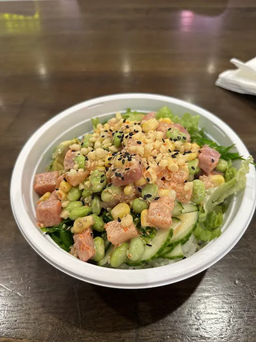 Poke Island & Grill Picture 1