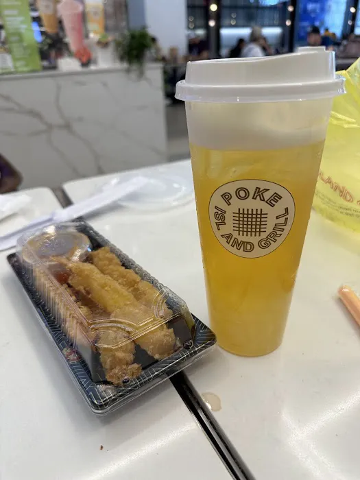 Poke Island & Grill Picture 9