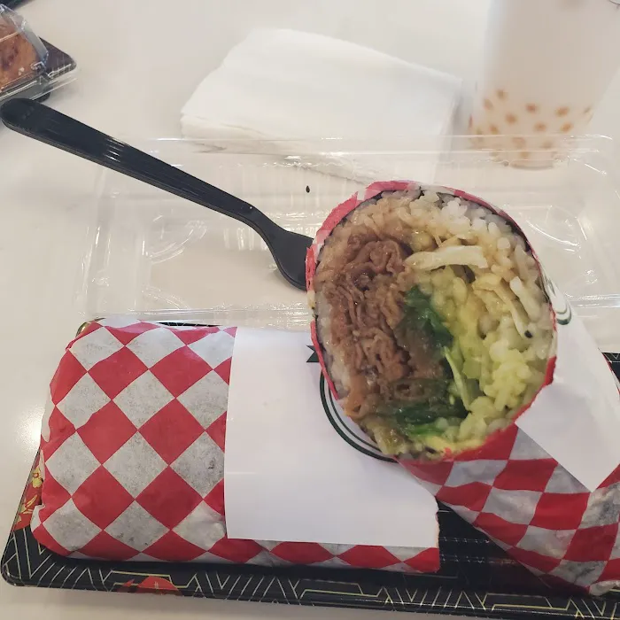 Poke Island & Grill Picture 4