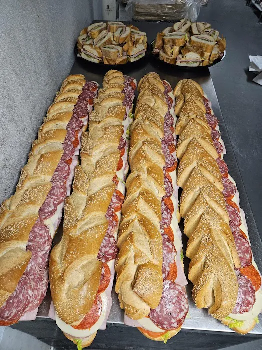 Marino’s Pizza House Picture 10