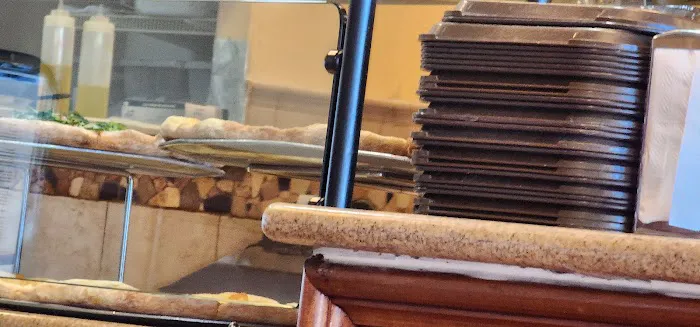 J and B Pizzeria Restaurant Picture 7