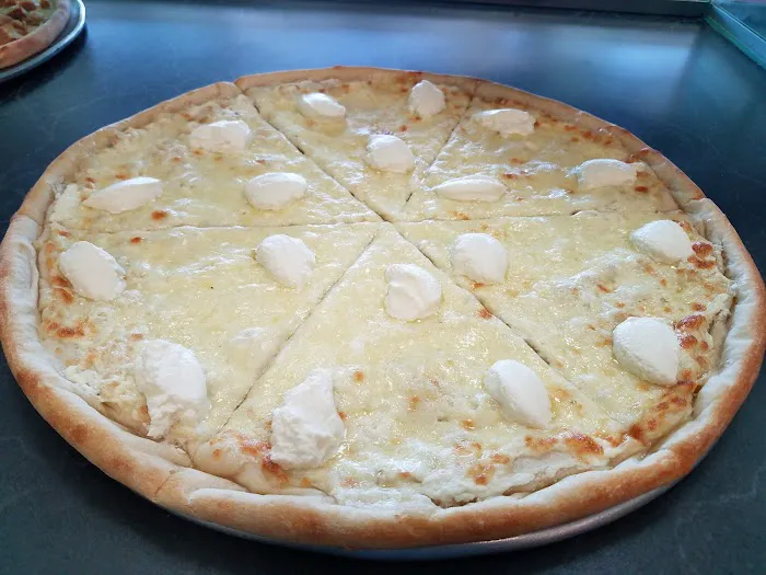 La Bella Pizza Picture 8