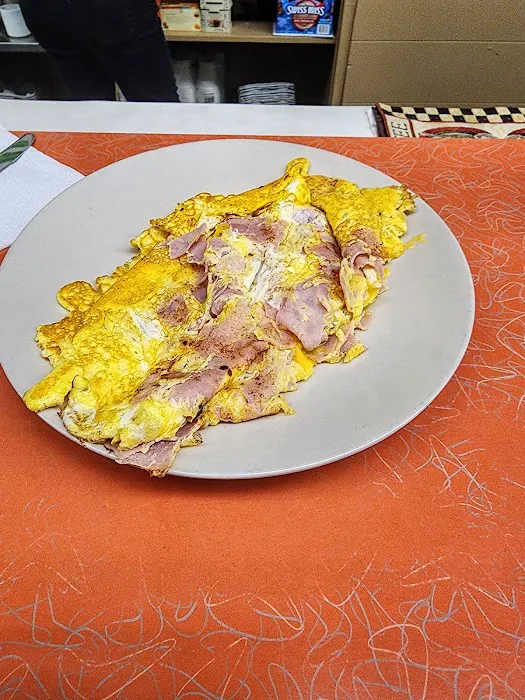 Riverdale Luncheonette Picture 4