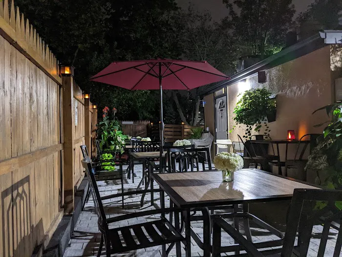 1730 Wine Bar & Eats Picture 4