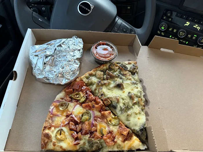 Anthony Francos Pizza Lincoln Park Picture 4