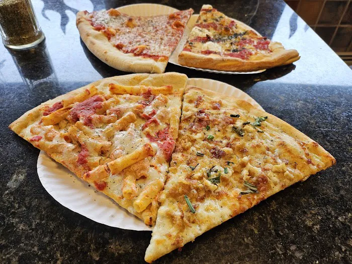 The Pizza Pit Picture 7