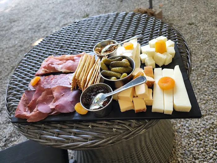 Seven Lakes Station Picture 7