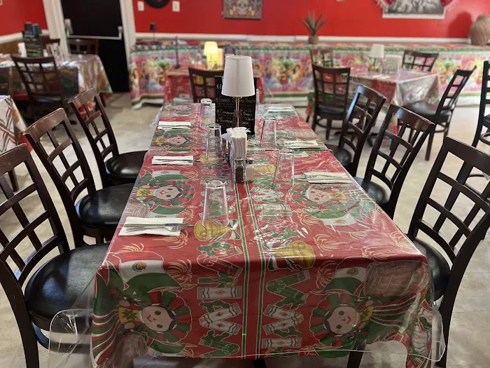 Two Friends Restaurant Bar and Deli Picture 4