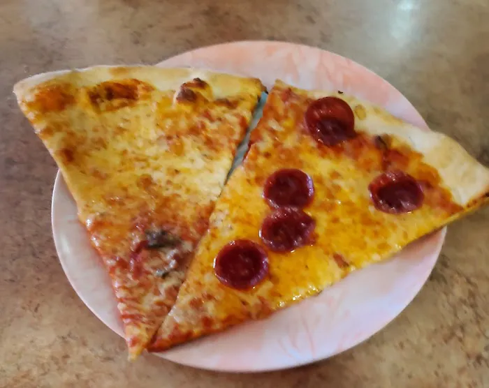 Valentino's Pizzeria & Restaurant Picture 1