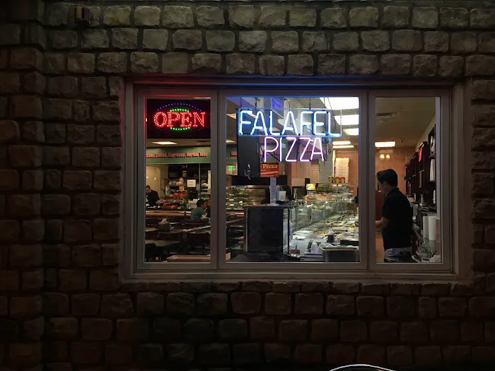 Fialkoff's Kosher Pizza Livingston Picture 3