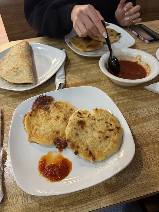 Lazio's Pizzeria & Family Restaurant Picture 7