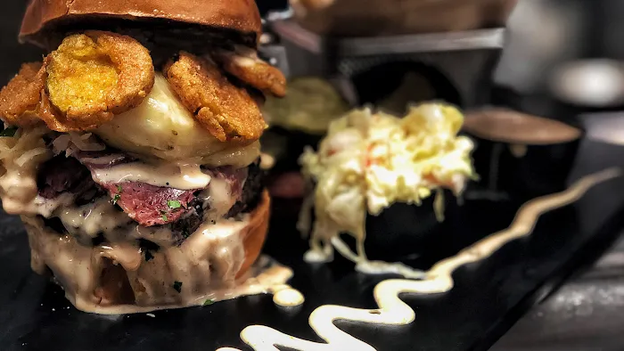 Healy's Inn Picture 7