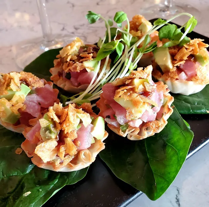 Riley's East Picture 3