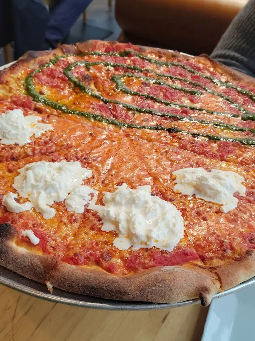 Pizza Lyfe Westport Picture 1