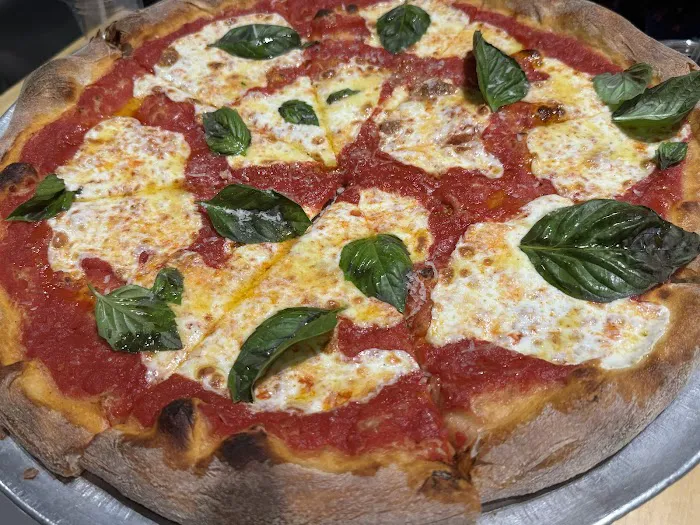 Pizza Lyfe Westport Picture 3