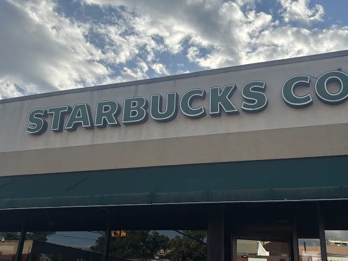 Starbucks Picture 3