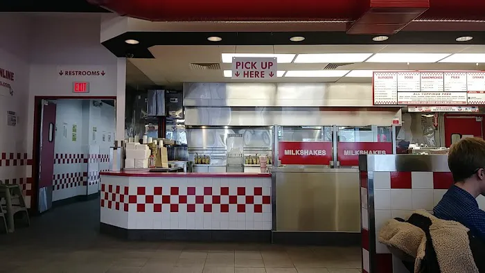 Five Guys Picture 5