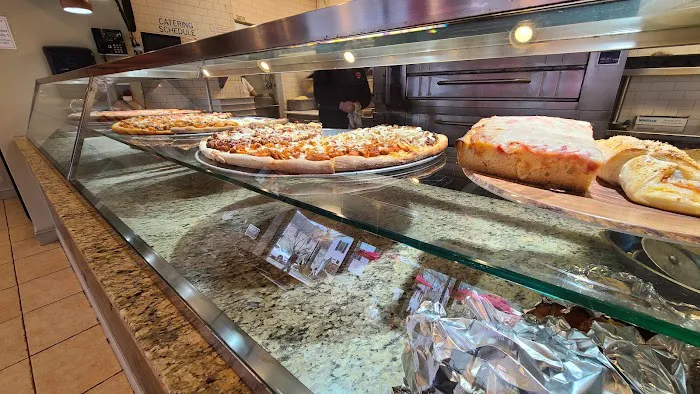 La Familia Pizza & Pasta of Pound Ridge Picture 8