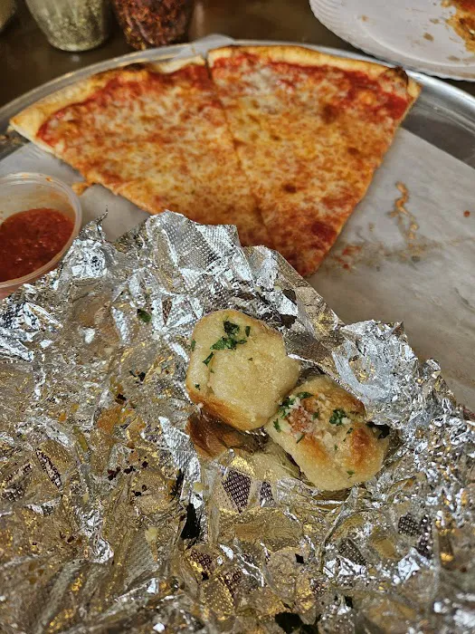 La Familia Pizza & Pasta of Pound Ridge Picture 9