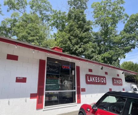 Lakeside Diner