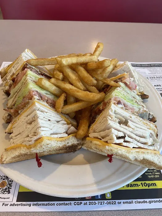 Parkway Diner Picture 6