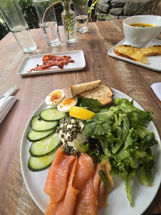 Bedford Post Barn Picture 8