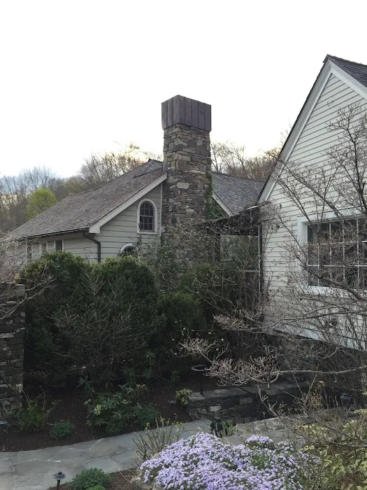 The Farmhouse Picture 10