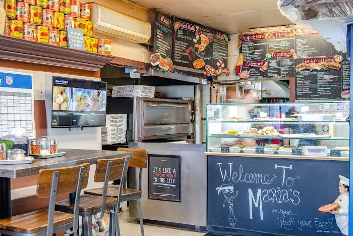 Maria's Pizza Picture 3
