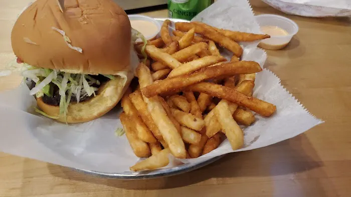 POW! BURGER YORKTOWN HEIGHTS Picture 9