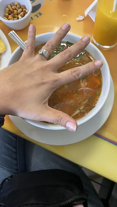 El Idolo Restaurant - Ecuadorian Food Picture 6