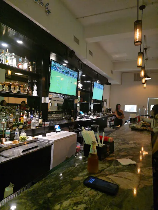 Dehlia's Restaurant Picture 10