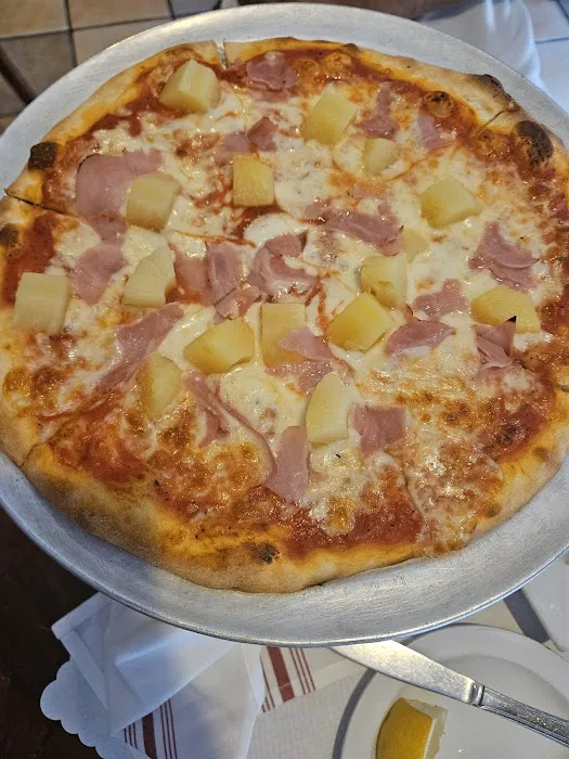 Luigi's Restaurant Picture 5