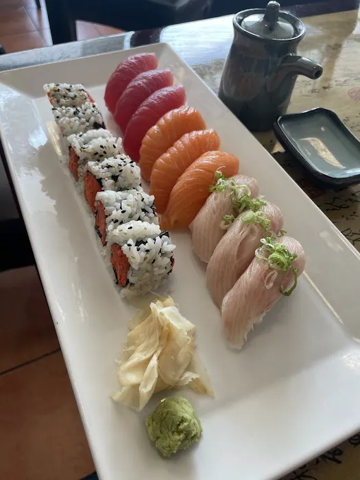 Open Rice poke bowl Picture 3