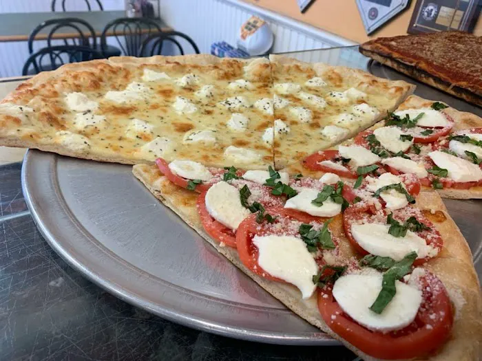 Village Pizza & Pasta Picture 4