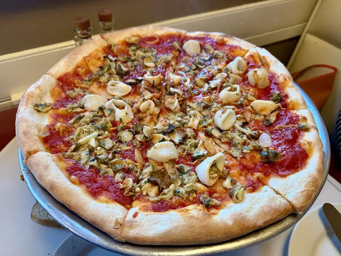 Venice Restaurant & Pizza Picture 1