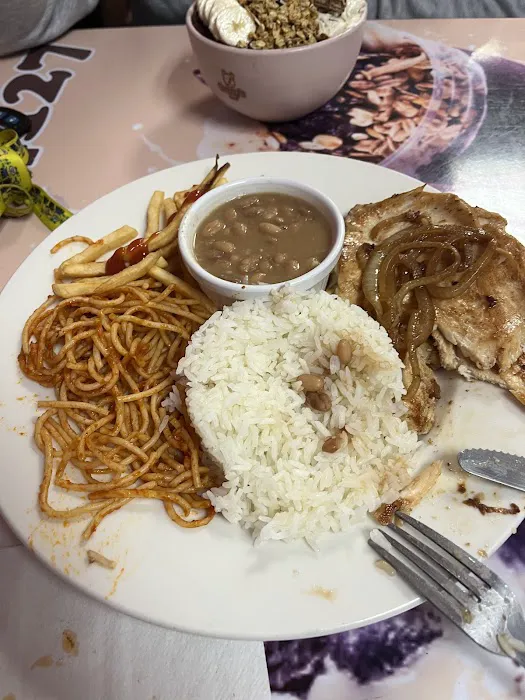 Grazy's Food Picture 3