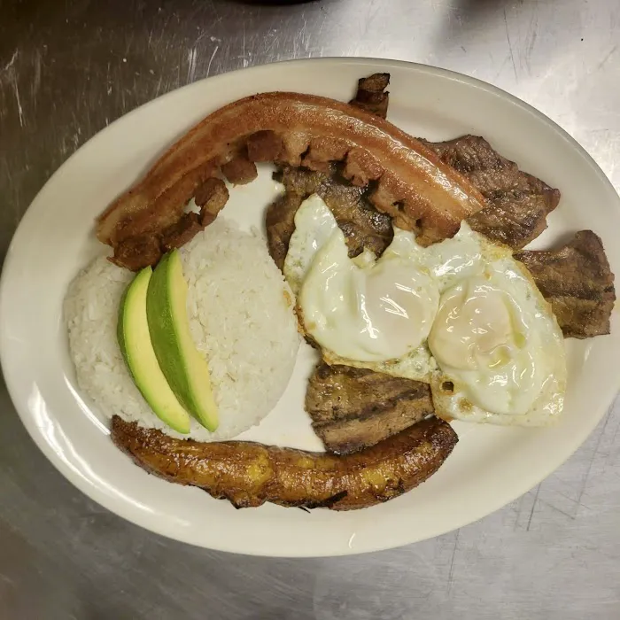 El Idolo Restaurant 2 Picture 7