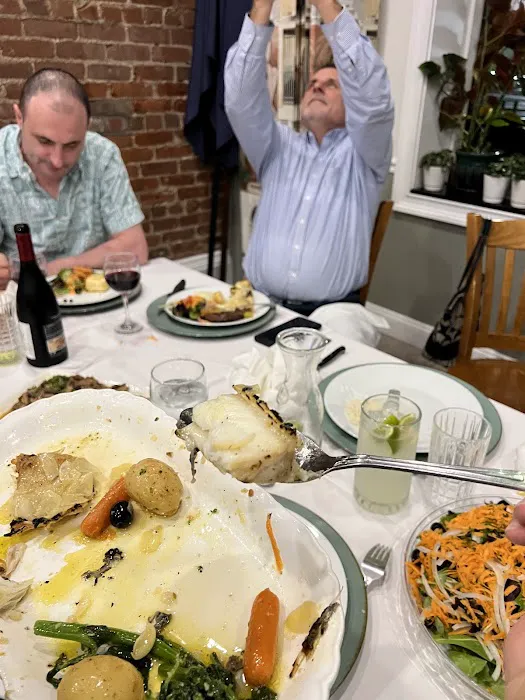 Avenida Restaurant Picture 10